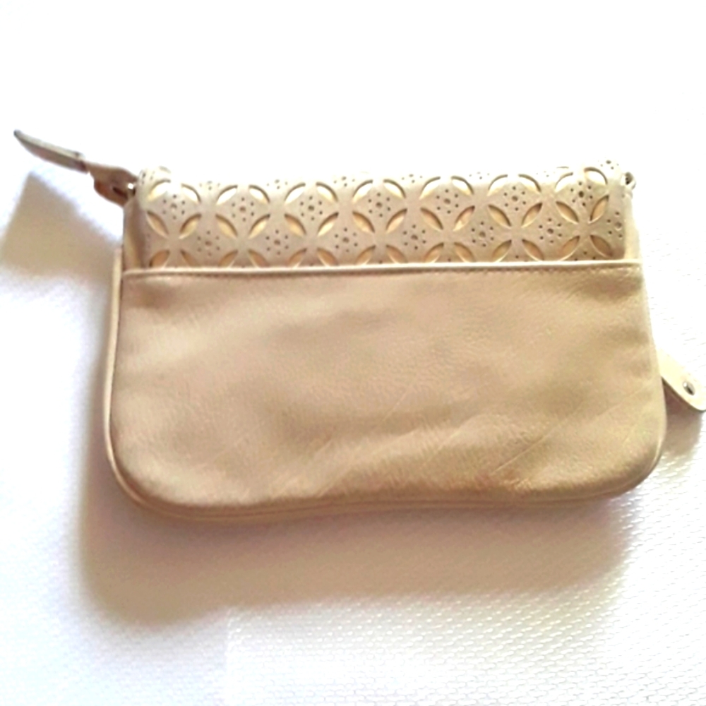 New York & Co Cream and Gold Clutch Purse - Picture 2 of 5